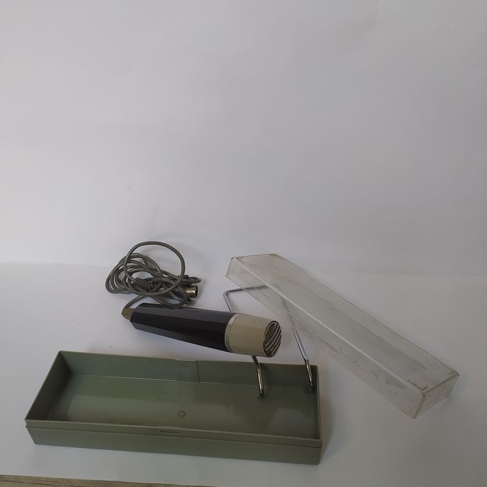 Mikrofon Tonsil MDO IX, 70 lata PRL
Mikrofon mon