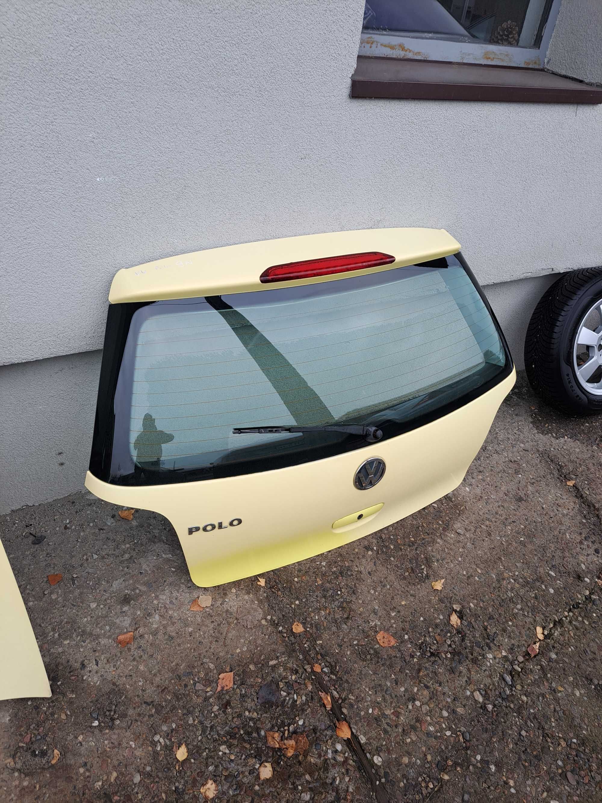 Klapa szyba Volkswagen Polo 9N okular