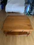 Mesa de sala c/gaveta