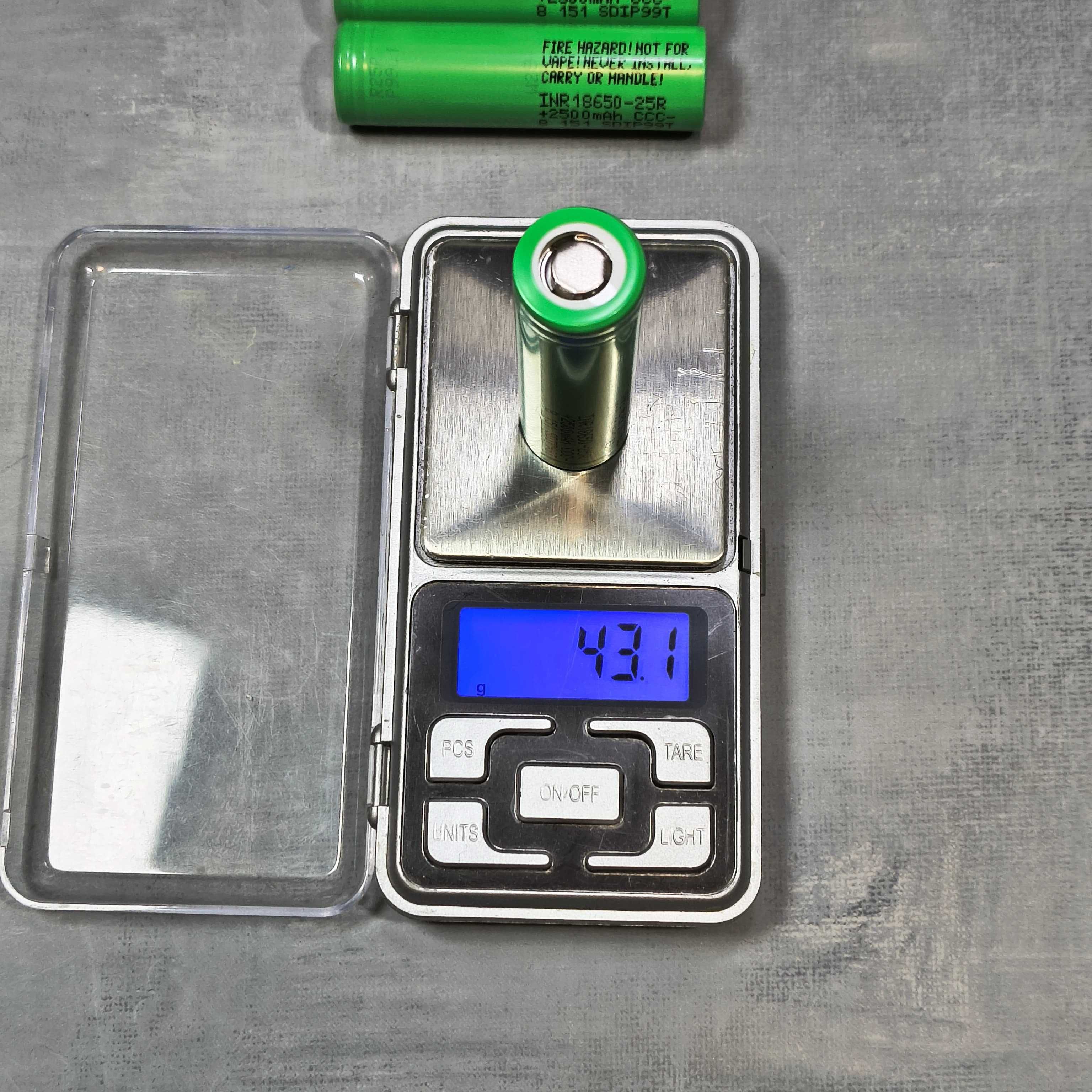 Высокотоковый 18650 аккумулятор Samsung INR18650-25R 2500mah/20A/12mO