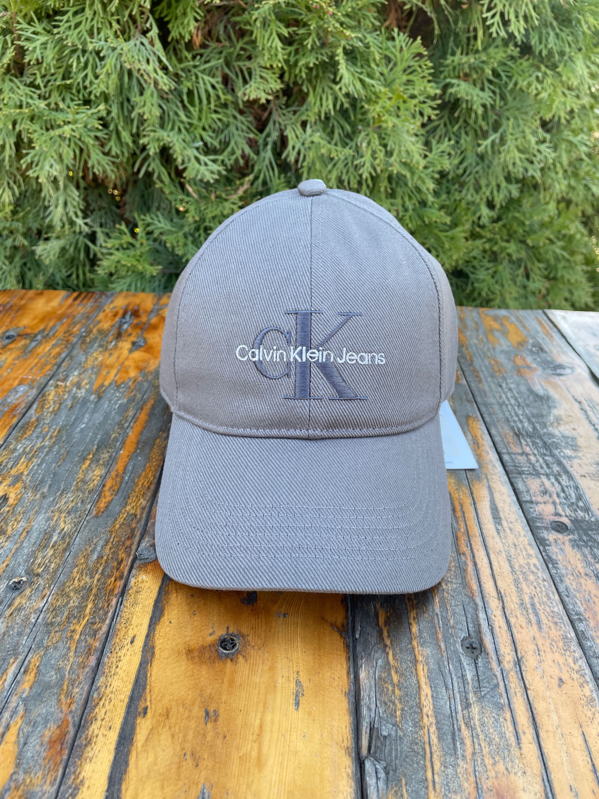 Новая кепка calvin klein бейсболка (ck monogram logo cap ) с америки