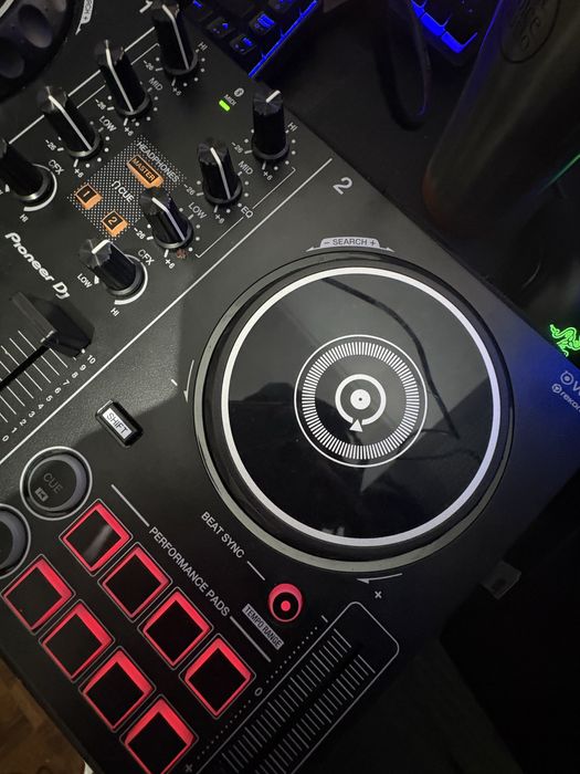 Pioneer DDJ-200 – Controlador DJ de 2 Canais (Como Novo)