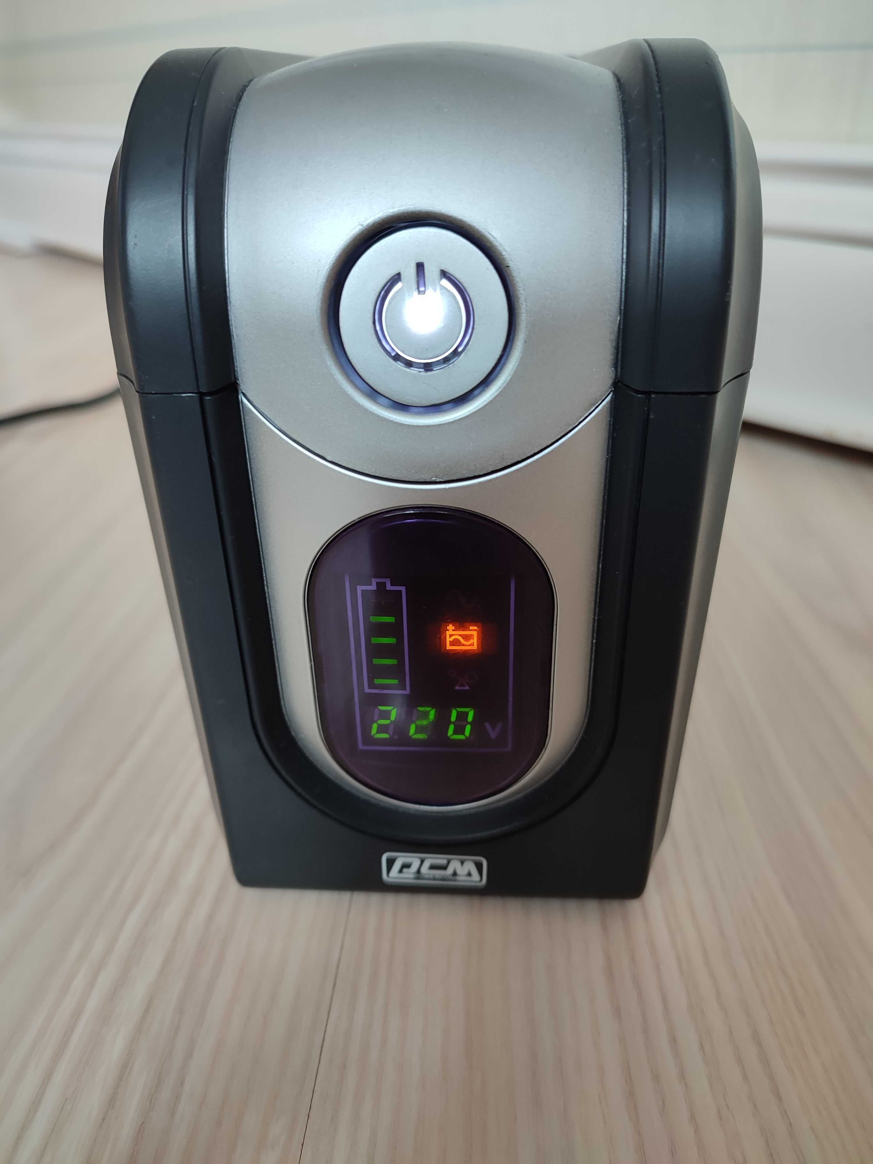 Лінійно-інтерактивний блок живлення Powercom Imperial IMD-825AP