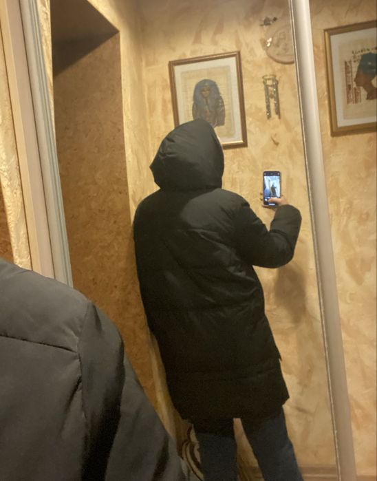 Куртка чорна довга Zara