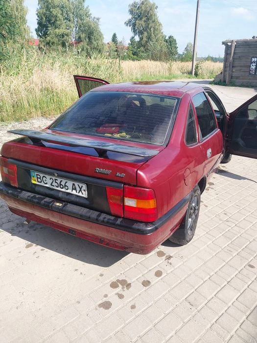 Opel vectra A 1.6 карб