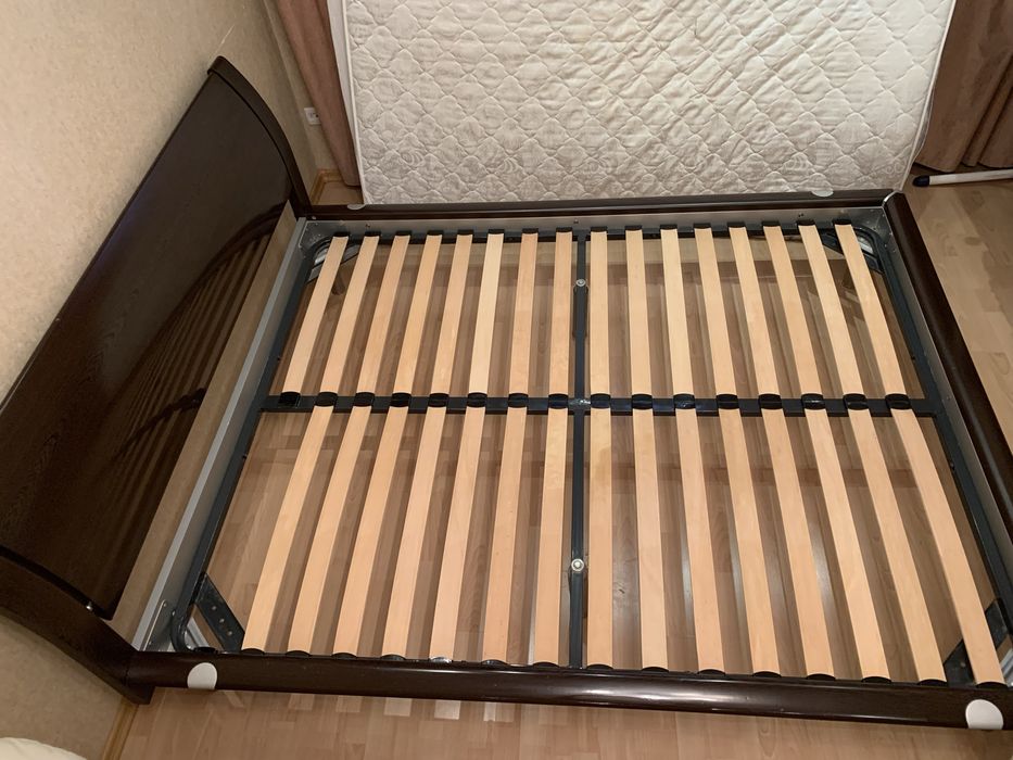 Продам кровать