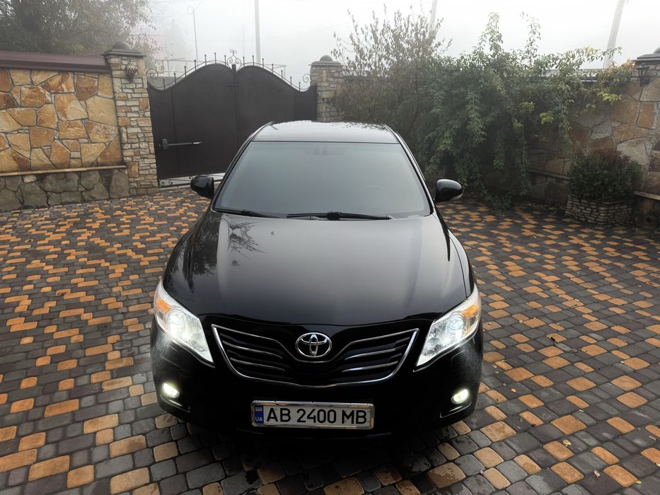 Продам надійний і досить в гарному стані легендарну тойоту.