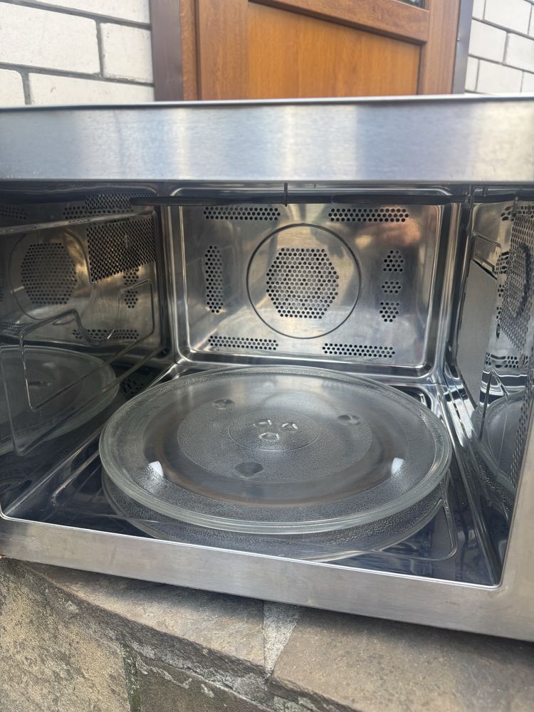 Микроволновка Vitek VT-1656 нержавейка.