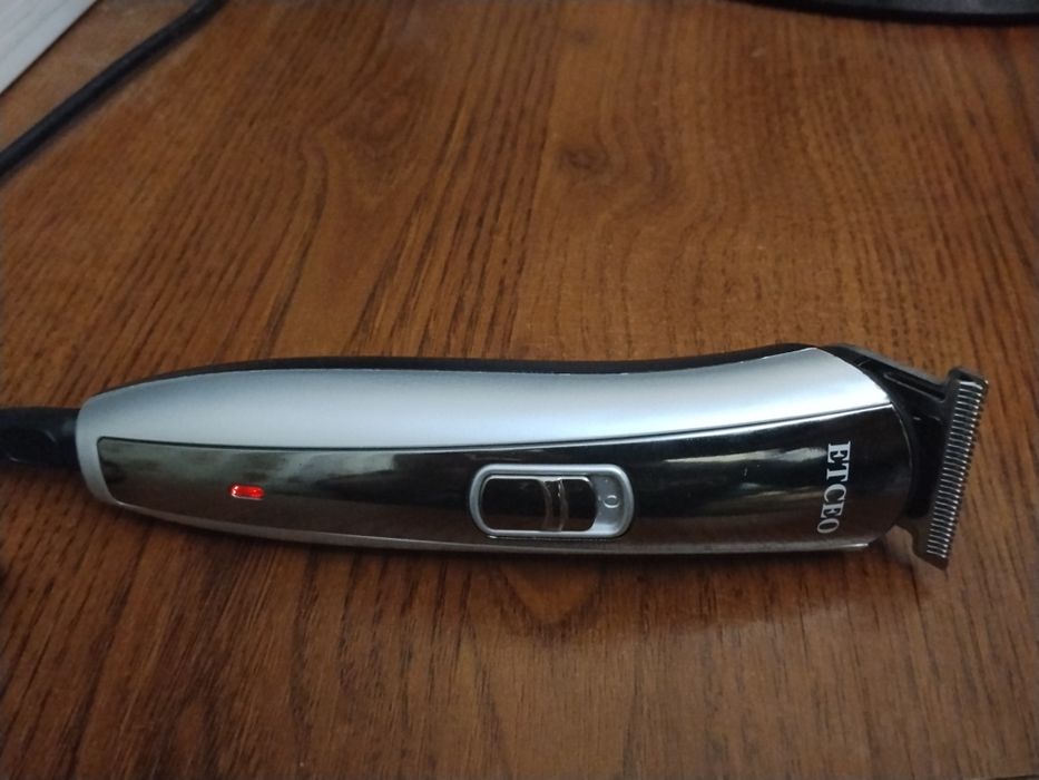 Перукарс. машинка беспроводная для стрижки волос тример Еtceo et-6829