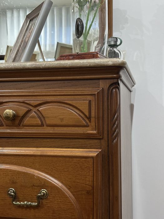 Cómoda de Madeira Maciça com espelho e pedra Marmore