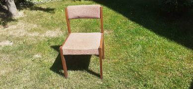 Krzesla z dawnych Lat 3 sztuki