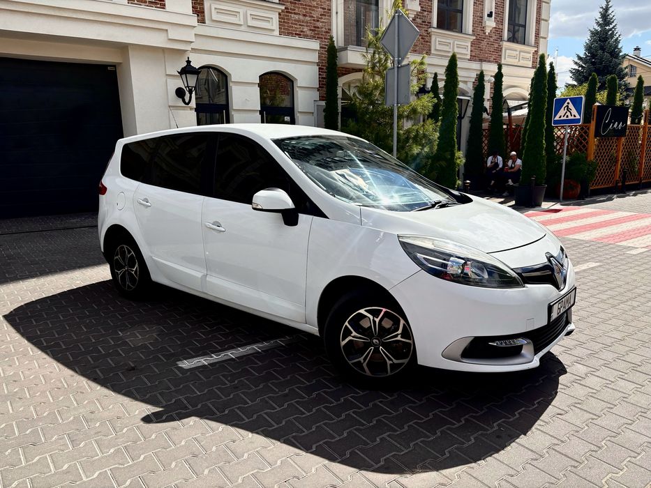 Renault Grand Scenic 2014  дизель 1.5 dCi  290 000 км 10 000 $