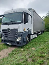 Mercedes actros 1851 mega