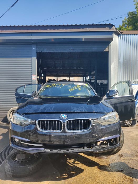 Розбірка на запчастини BMW 3 F30 розборка шрот БМВ Ф30 салон торпедо