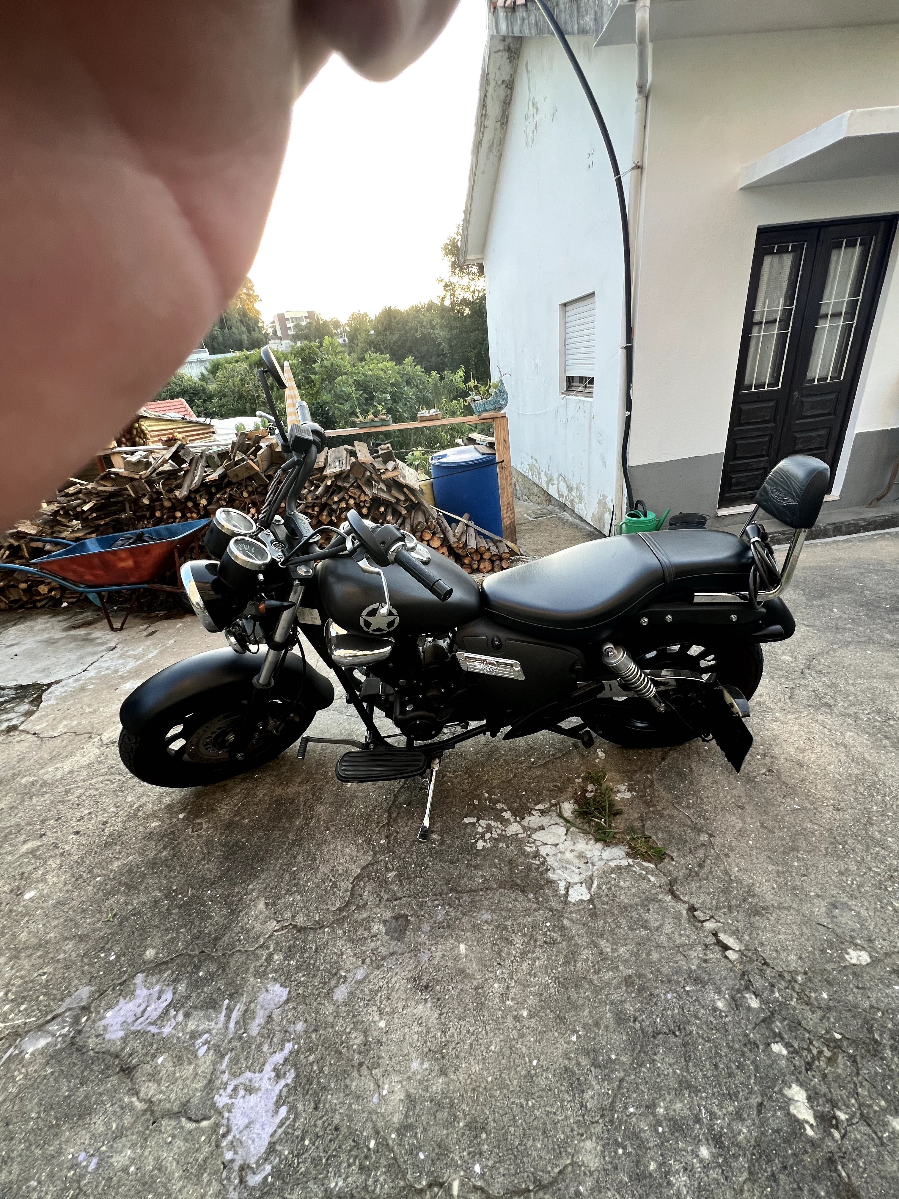 Mota Keeway Superlight 125 com 11836Km