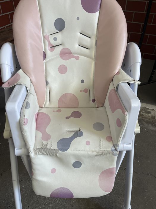 Cadeira de refeições bebe