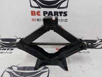 Домкрат Mazda 3 BP  2018+  BJT137790A