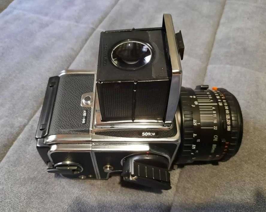 Hasselblad 501CM with lens Planar 80mm f/2.8 CFE