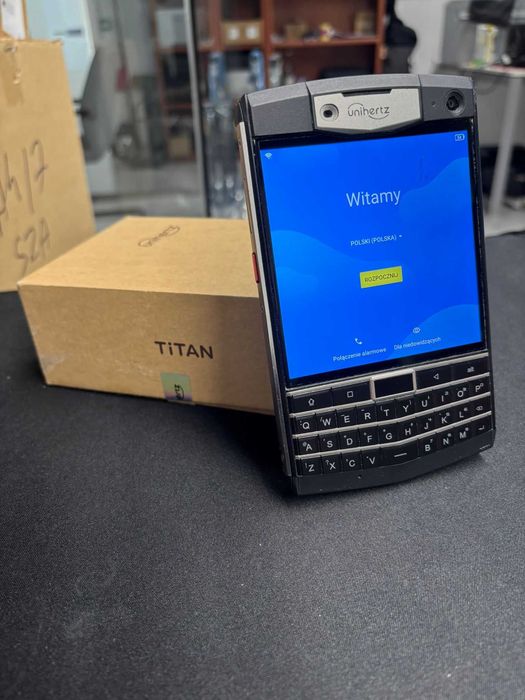 Pancerny Unihertz Titan QWERTY jak BlackBerry Passport