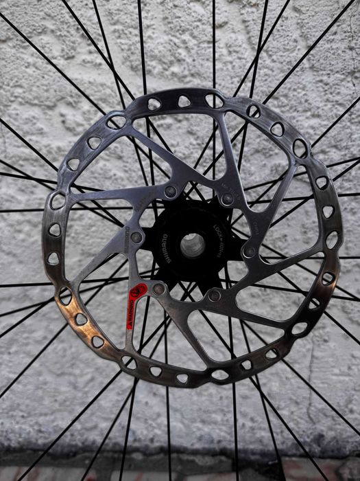 RODAS NOVAS BTT Syncros X-30SE 32H 30mm Tubeless e + material