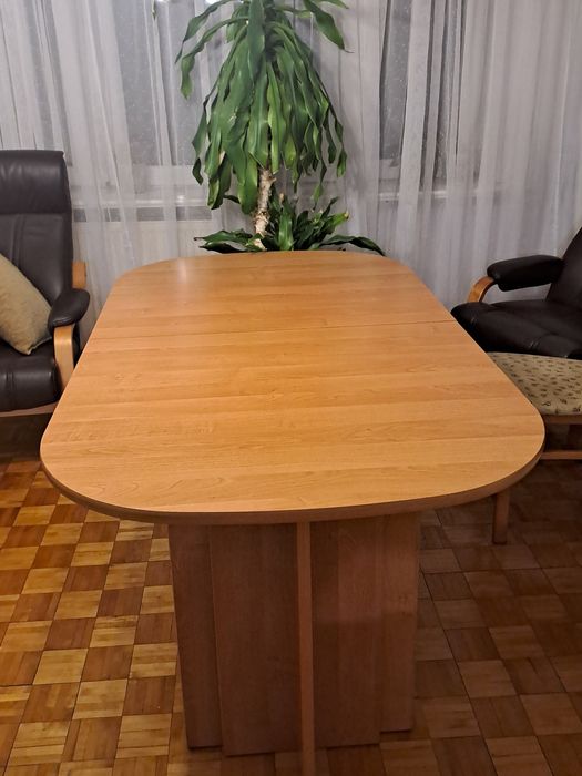 Stół rozkładany używany