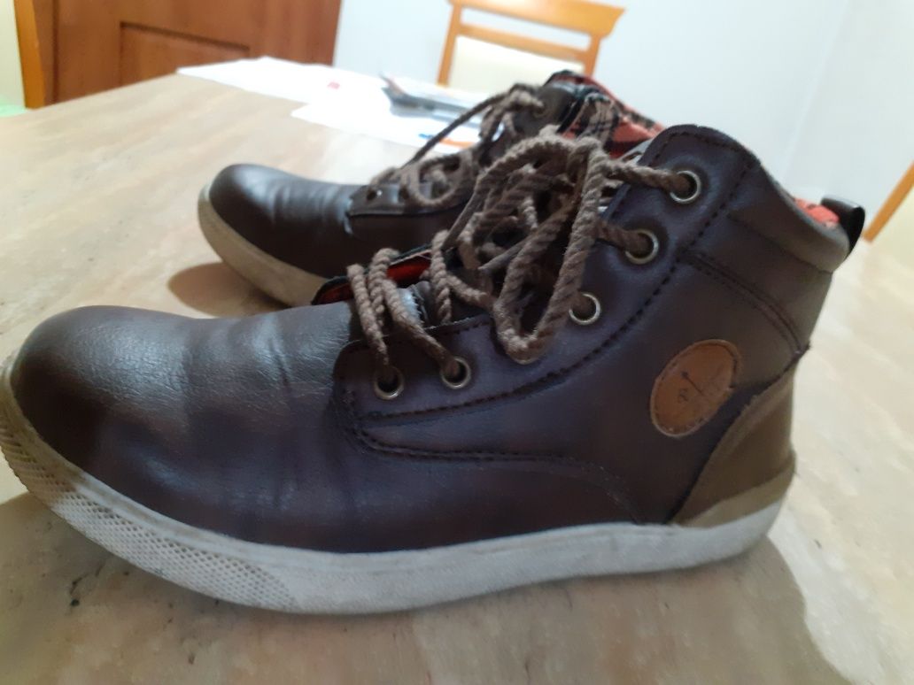Buty chłopięce roz 36