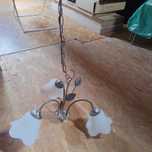 Lampa wisząca z trzema kloszami