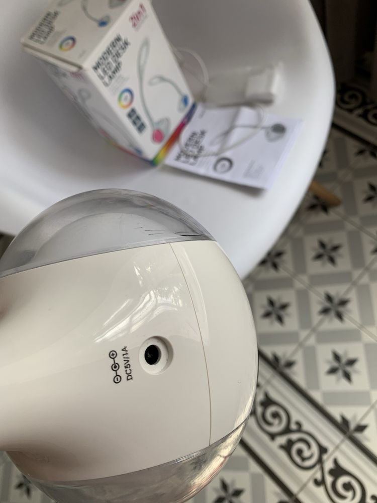 NOWA w pudelku Platinet lampka biurkowa