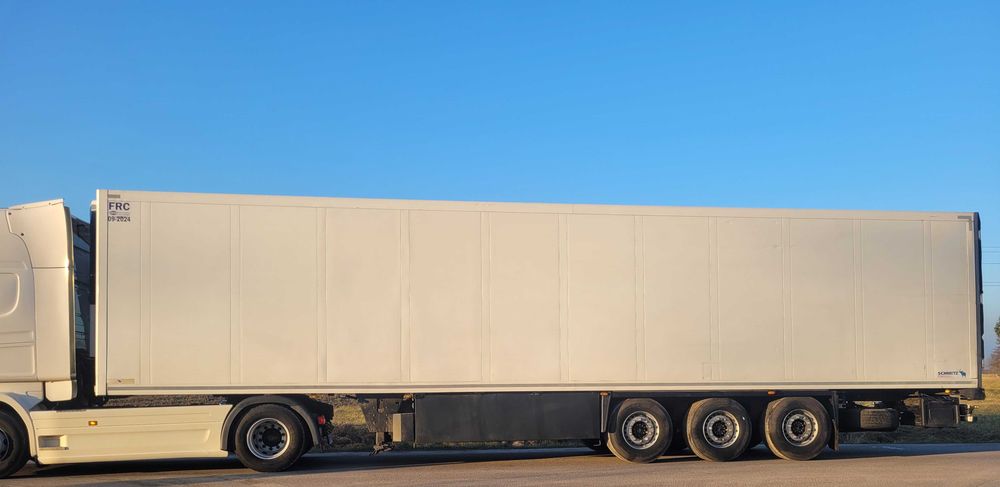 Naczepa Chłodnia Schmitz z agregatem Thermo King SLX 200