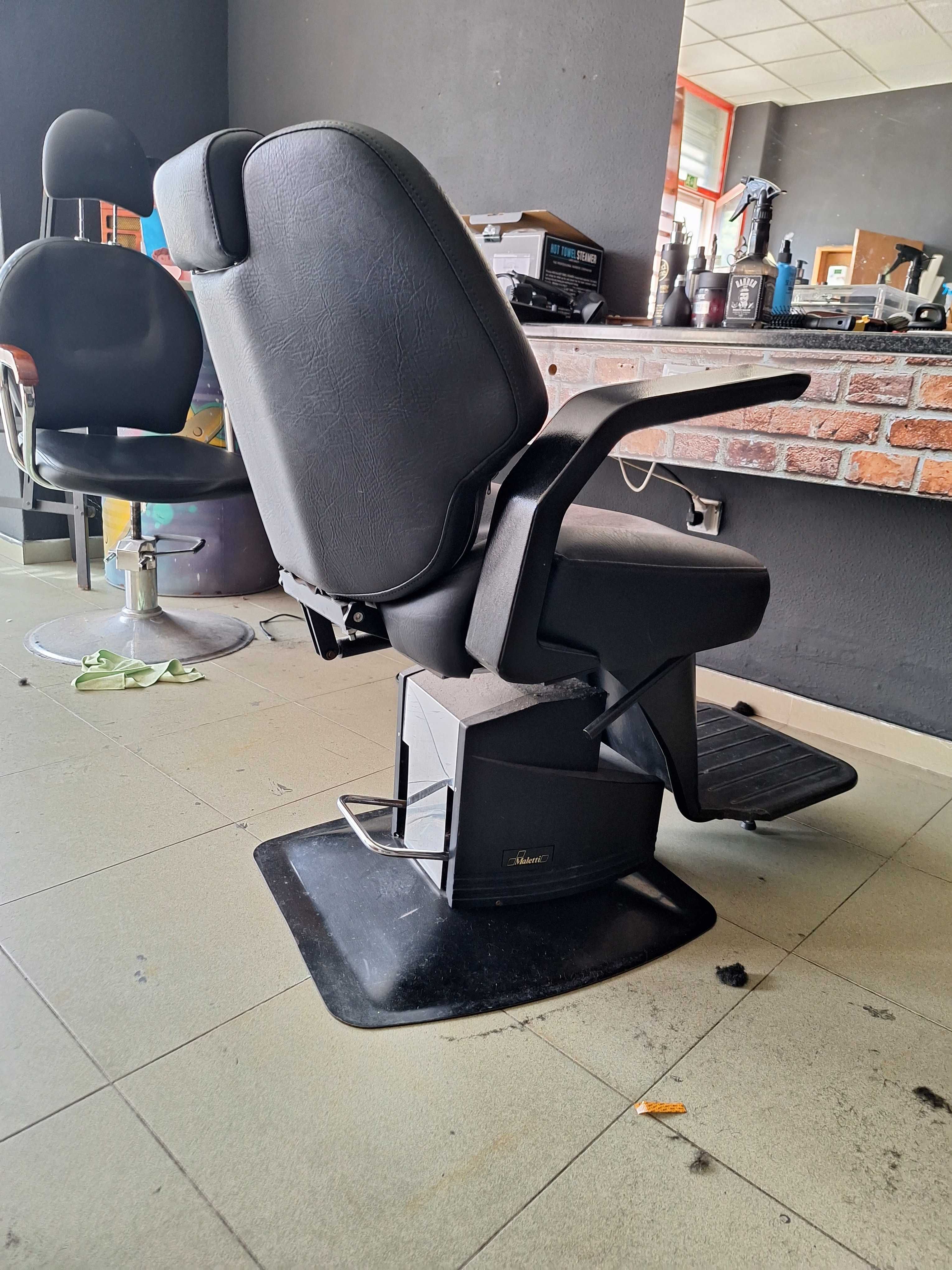 Cadeira de barbeiro "maletti"
