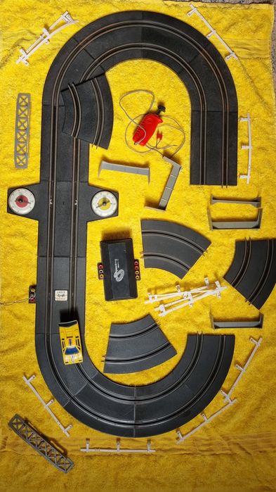 Pista Antiga de Carros para Aproveitar peças