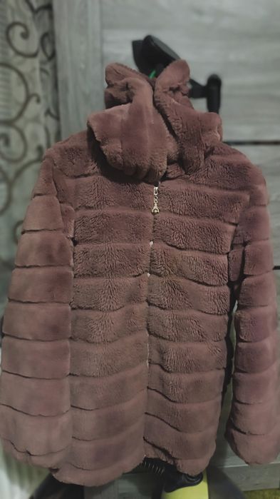 Продам б/у шубу .состояние как новое.