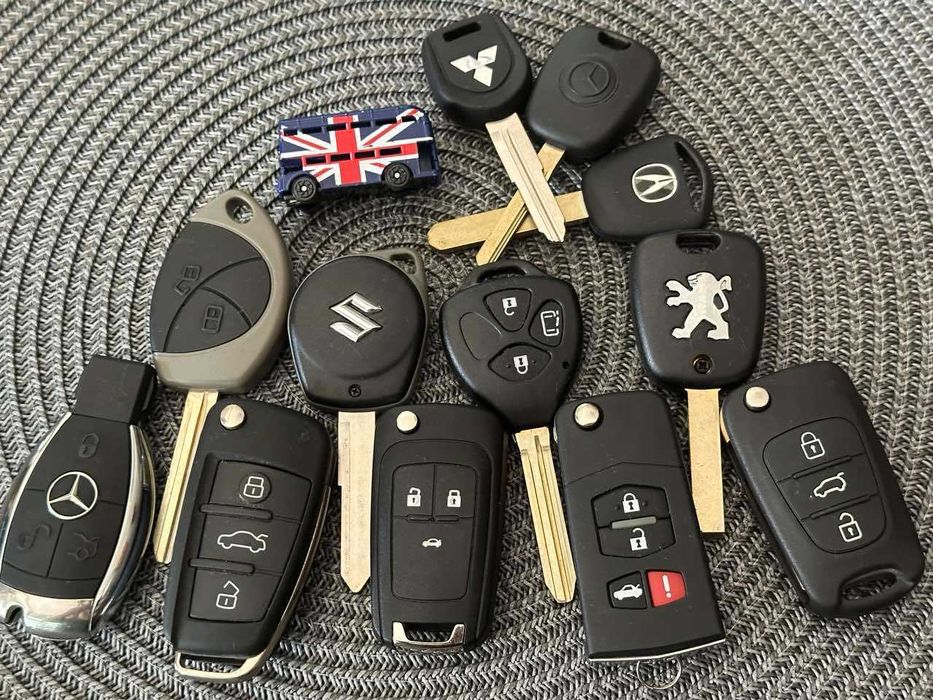 Виготовлення автоключів Ремонт замків запалення Ремонт авто замків