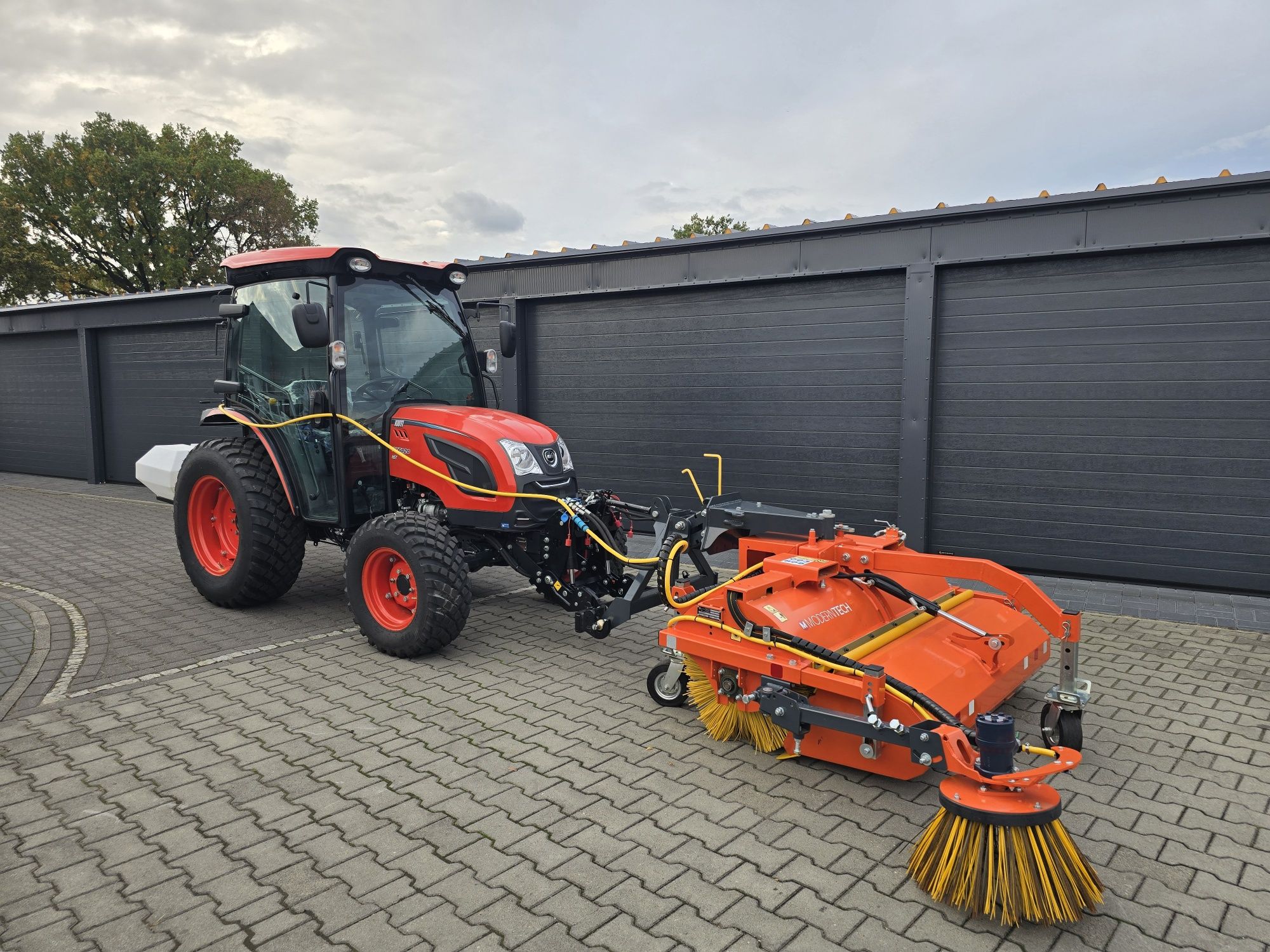 SUPER zestaw w SUPER cenie KIOTI DK6020CH skrzynia bezstopniowa HST