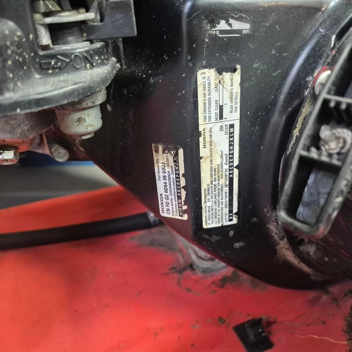 Przecinarka do betonu z silnikiem Honda; Komis Jasło Igielna