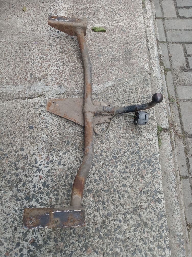 Фаркоп на Daewoo Lanos.