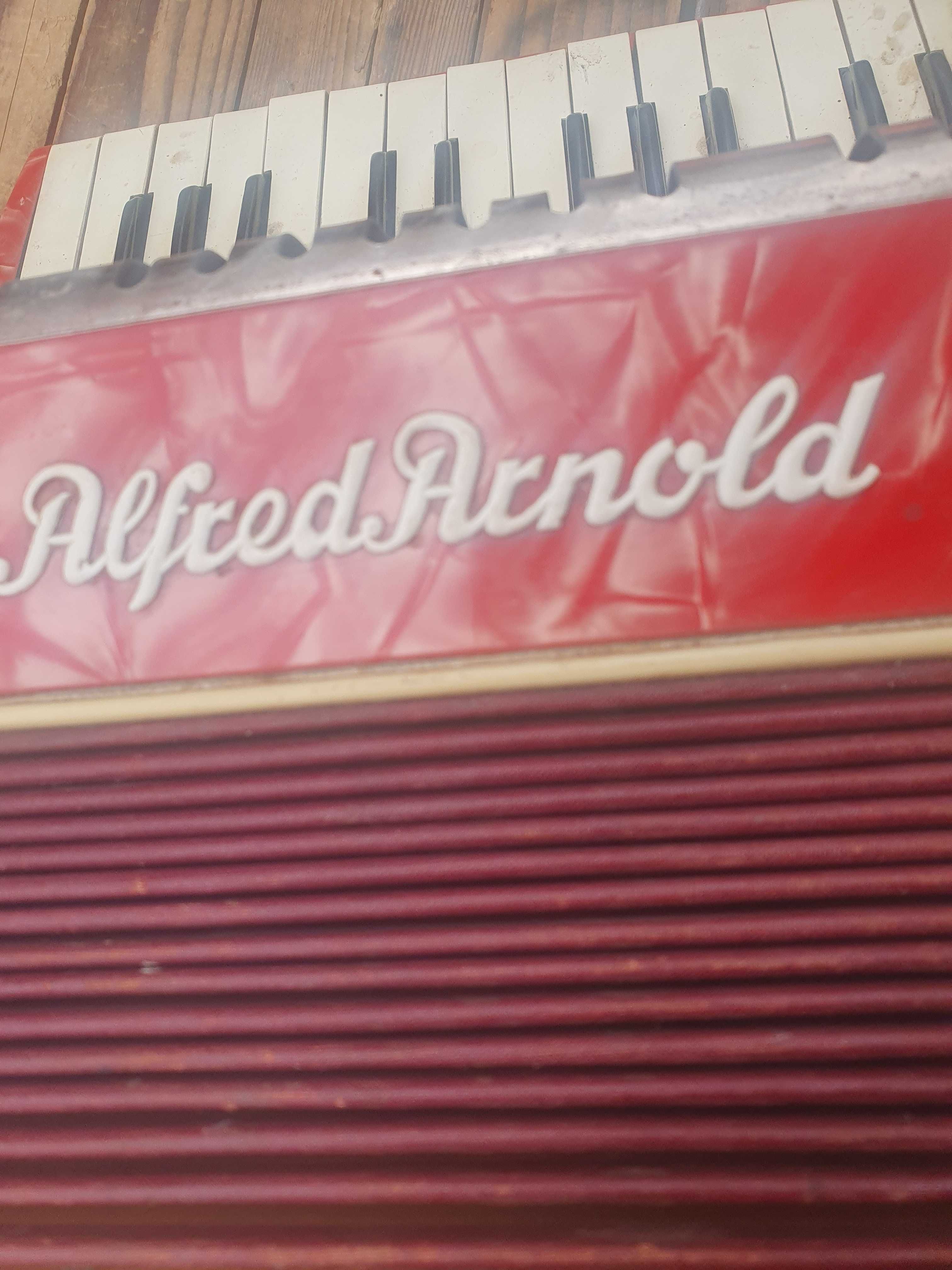 Аккордеон Alfred Arnold