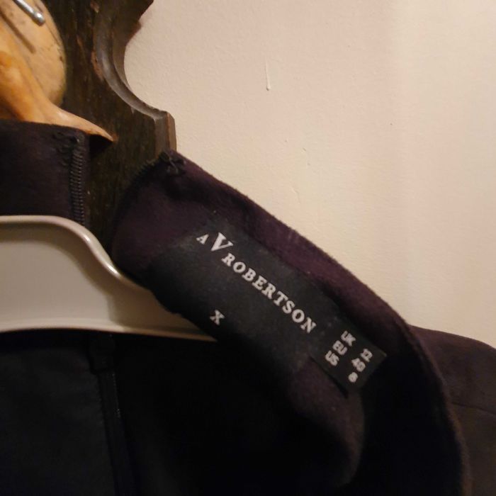 A V ROBERTSON sukienka czarna