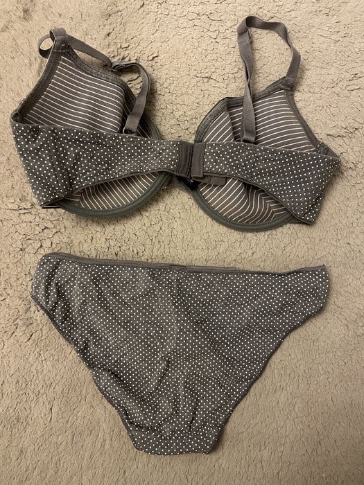 Komplet stanik biustonosz i majtki