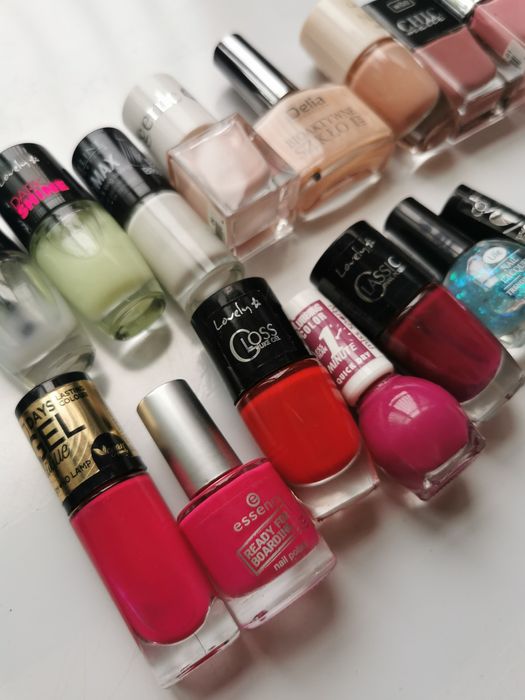 Zestaw lakierów do paznokci 11szt