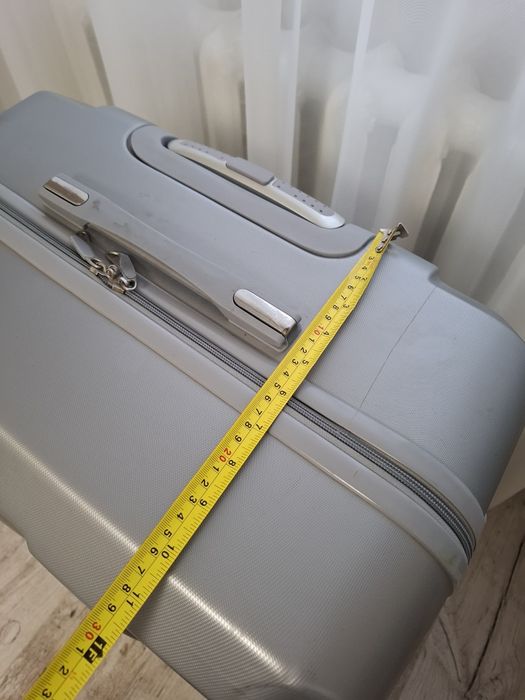 Велика валіза фирма SUKESI
