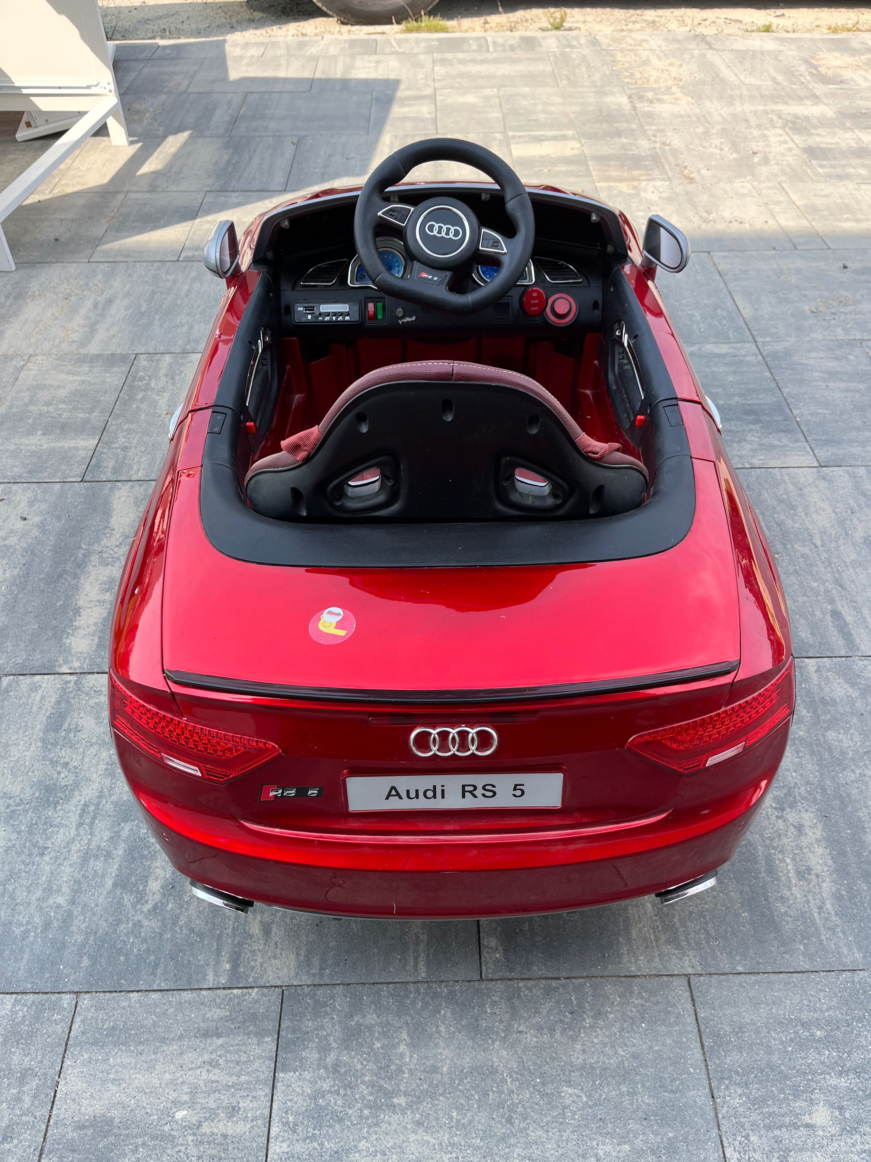 Autko na akumulator dla dziecka Audi RS5