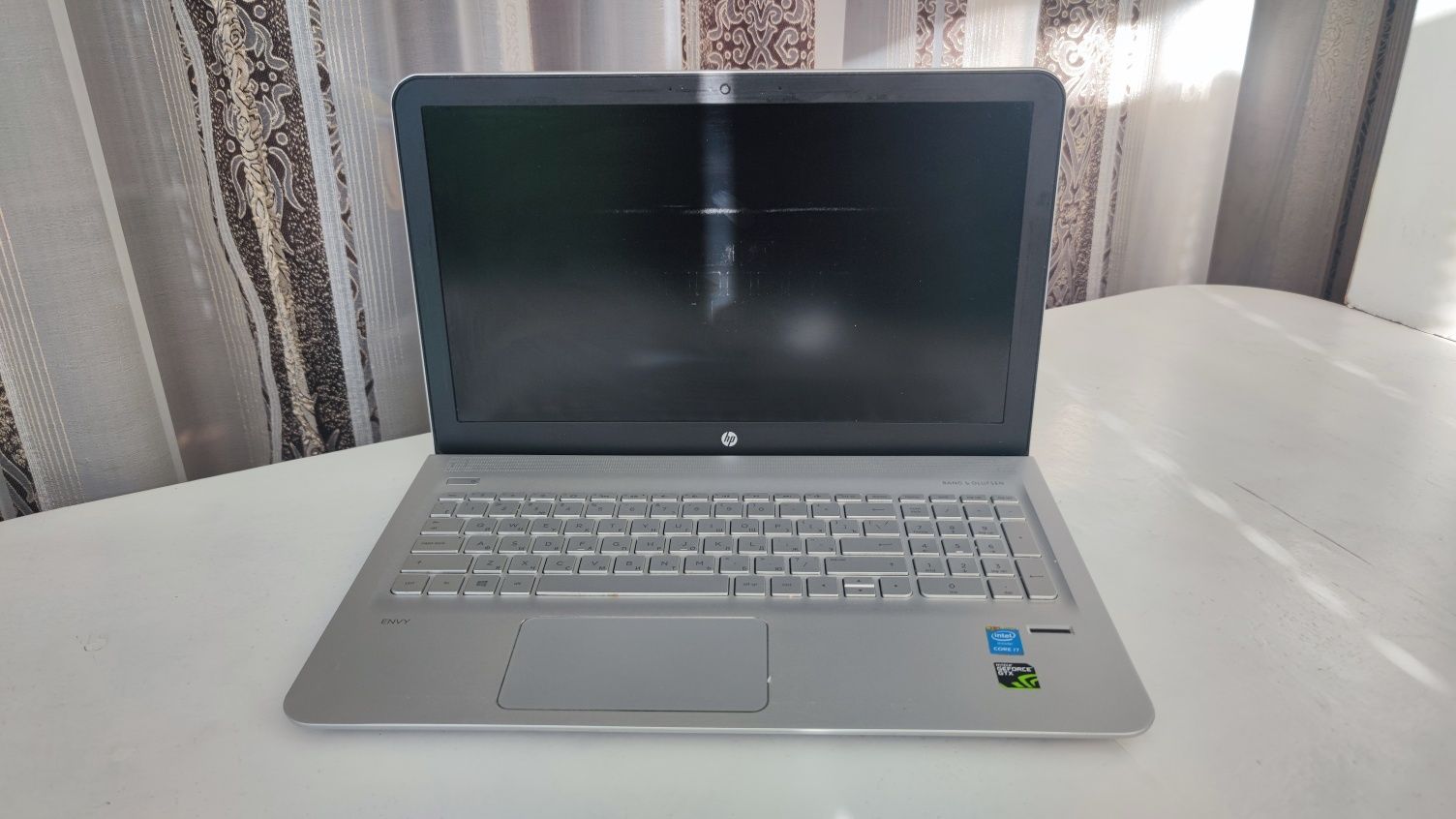 Продам ноутбук HP Envy 15-ae012ur, 15,6 QHD IPS 2K, i7-5500, 16gb DDR3