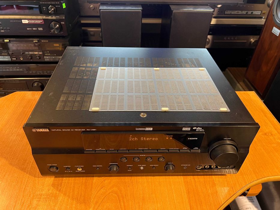 Amplituner Yamaha RX-V661 Audio Room