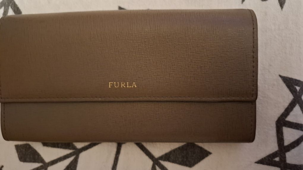 Frula świetny skórzany portfel