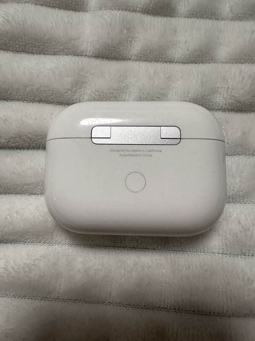 AirPods Pro gen.1 stan idealny