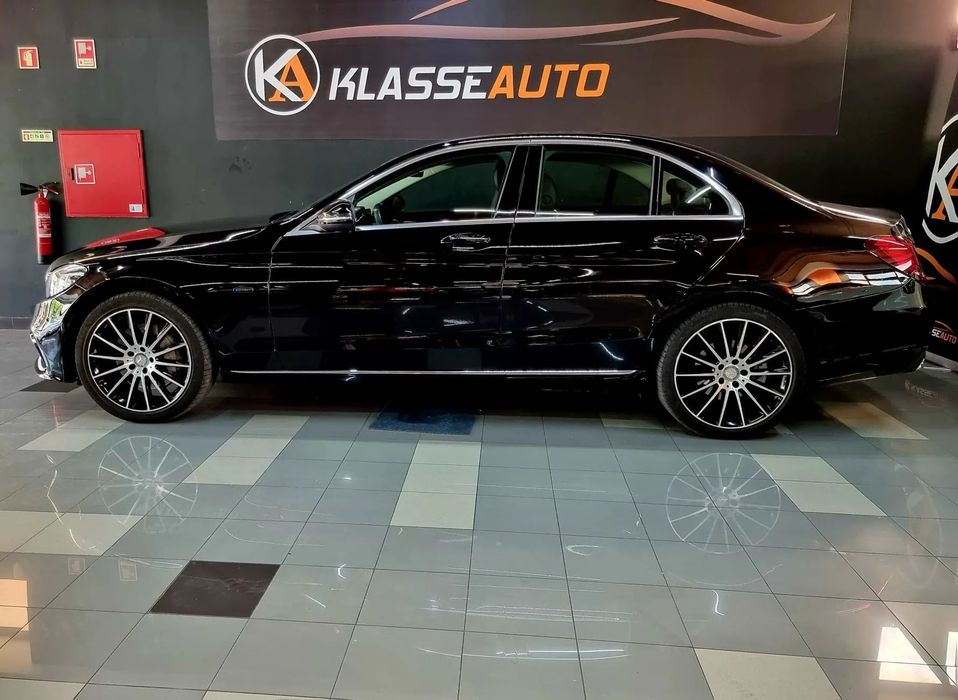 Mercedes-Benz C 300 de AMG Line