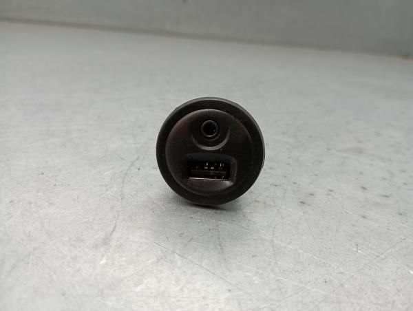 Módulo USB / AUX / IPOD PEUGEOT 2008 I (CU_)