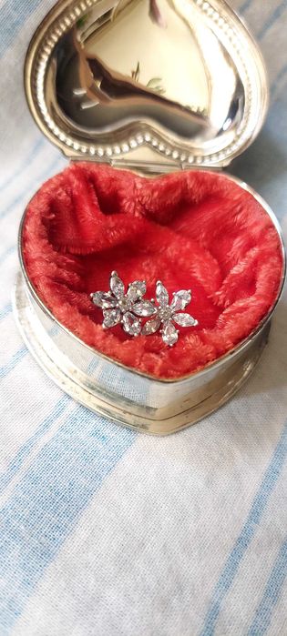 Brincos  Sparkling Snowflake de prata 925 e zirconias (Pandora)