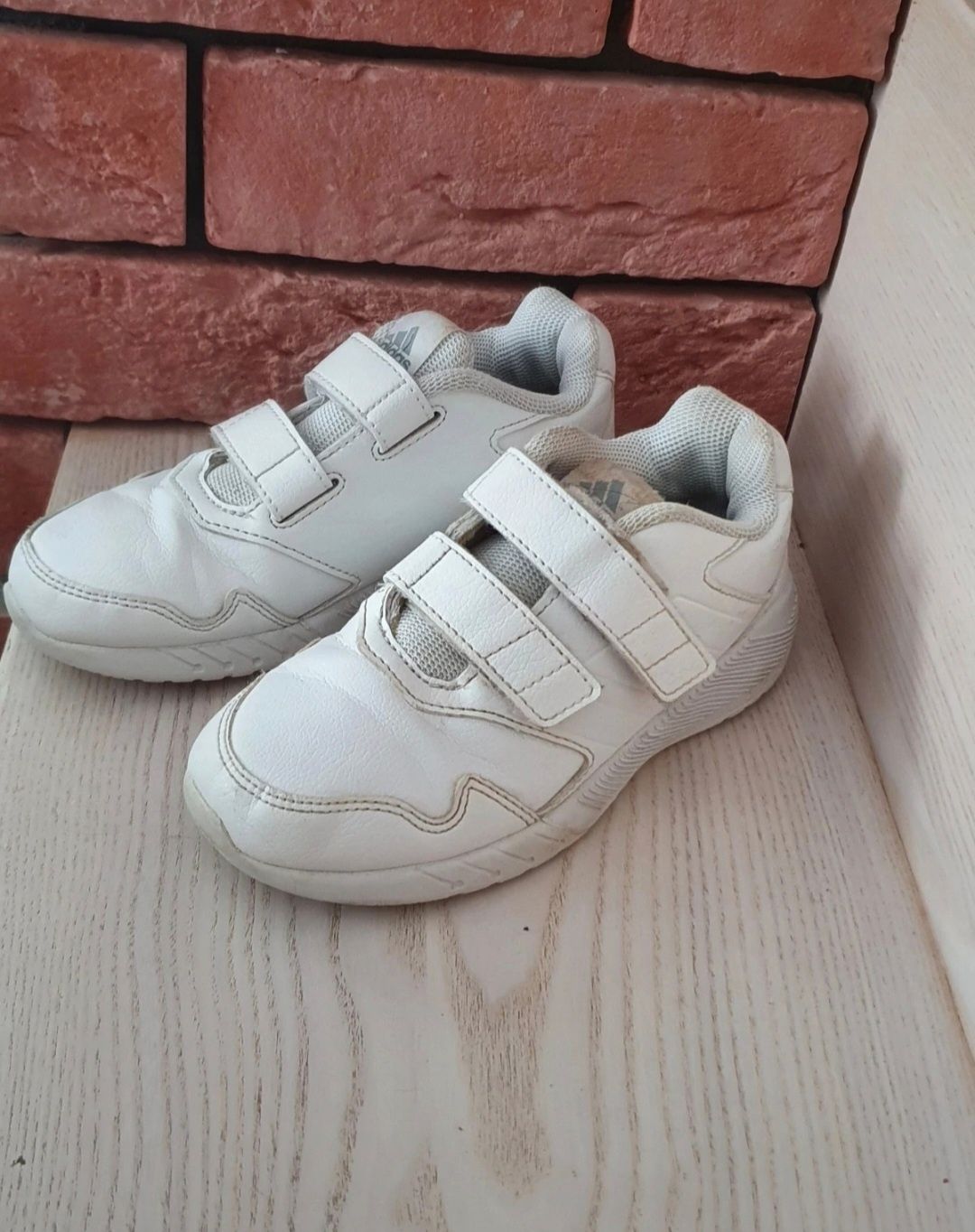 Białe sportowe buty adidas r 30.5 dł wkładki 18 cm